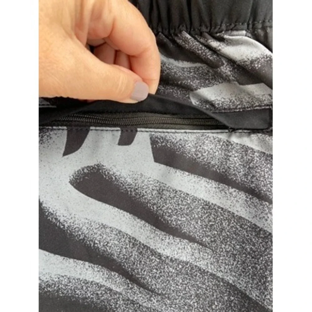 Speedo Swim‎ Trunks Mens XXL Gray Black Abstract Wave Print Board Pockets Lined
